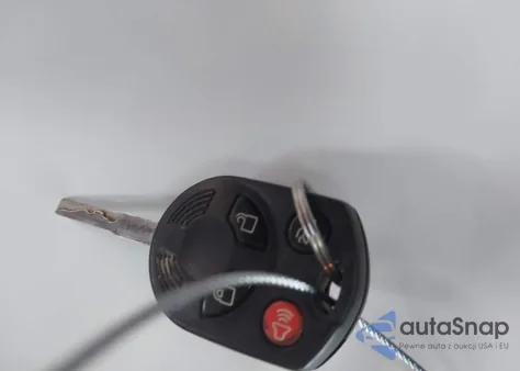 2015 Ford Focus S z USA, uszkodzony, nr VIN 1FADP3E26FL349542